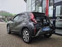 Toyota Aygo X 1.0 VVT-i | LM Velgen | Cruise control | Achteruitrijcamera | Stoelverwarming |
