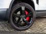 Land Rover Defender 110 P400e 110 | Black Pack | Luchtvering | 22'' Gloss Black | Stuurwielverwarming | Rode Remklauwen
