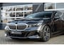 BMW 5-Serie 530e xDrive M Sport | Harman/Kardon | Trekhaak | Camera | Driving Ass. Plus | Leder | 20 Inch |