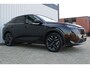 Peugeot 3008 1.2 Hybrid 145 GT Exclusive | Incl. 12 maanden garantie | Trekhaak | 360° camera | Apple CarPlay | Stoel en stuurverwarming | Focal audio | Zwarte hemel | Draadloos telefoon laden | Elektrische achterklep |