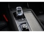 Volvo XC90 2.0 T8 Plug-in hybrid AWD Ultra Dark Luchtvering | 22 inch LM-velgen | massage stoelen | extra getint glas