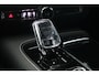 Volvo V60 2.0 T6 Plug-in hybrid AWD Plus Dark | 360* Camera| Harman Kardon audiosysteem| Stoelverwarming voor + achter| Stuurwielverwarming| Verwarmbare voorruit| Semi- elektrisch inklapbare trekhaak|