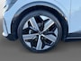 Renault Megane E-Tech 220PK EV60 Optimum Charge Iconic Automaat | 1e eigenaar | Warmtepomp | Harman Kardon Audio | 360 Camera | Binnenspiegel met camerabeeld | Apple CarPlay/Android Auto | Leder | Elektrische voorstoelen | Stoelverwarming |