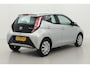 Toyota Aygo 1.0 VVT-i x-play | Airco | Camera | Elektrische ramen voor | Bluetooth