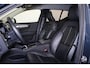 Volvo XC40 T4 Recharge Inscription - IntelliSafe Assist - Parkeercamera achter - Parkeersensoren voor & achter - Draadloze tel. lader - Extra getint glas - Elektr. inklapbare trekhaak - 19' LMV