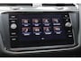 Volkswagen Tiguan 1.4 TSI R-Line | Origineel NL | Panoramadak | Trekhaak | ACC | Camera | Virtual Cockpit |