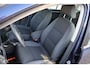 Volkswagen Touran 1.6 TDI Trendline BlueMotion | Origineel NL | Automaat | Trekhaak | Cruise Control | Airco |