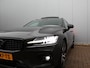 Volvo V60 2.0 B3 Plus Dark | Schuif-/kanteldak | Trekhaak | 360 camera | Stoelmemory