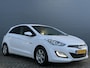 Hyundai i30 1.6 GDi Blue 135PK 5d i-Motion Plus | Trekhaak |100% Dealer Onderhouden | Winter & Zomerset | Navigatie | Achteruitrij Camera | Parkeersensoren