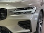 Volvo V60 2.0 T8 Twin Engine AWD R-Design/Pano/Memory/Camera/Carplay