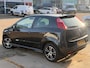 Fiat Punto Grande 1.4 Edizione Prima/ sport pakket /3drs/ nap/ dealeronderhouden/ 1jaar apk/ airco/ EL-ramen/ zeer nette auto.