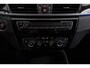 BMW X1 XDrive20i High Executive M-Sport | Trekhaak | Adap. Cruise | Sportstoelen | Breed Navi | Stoelverwarming | Volledig Ond. |