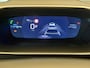 Peugeot 2008 1.2 Hybrid 145 GT Elek. Voorstoel | Voorstoelen Verwarmd | Massage | Camera | LED | Digitaal Dashboard | Parkeersensoren Rondom | Carplay | Achteruitrijcamera | Airco (automatisch) | Apple Carplay/Android Auto|telefoonintegratie premium