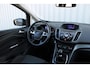 Ford C-Max 1.0 Titanium | Trekhaak | Achteruitrij camera | Parkeersensoren | Climate control | Cruise control | Navigatie | Isofix | Zomer en winterbanden op velg |