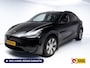 Tesla Model Y RWD 58 kWh | Panoramadak | Stoel-stuurverwarming | Zwart leder | Navigatie | Extra getint glas Camera, Autopilot, Dodehoek detector, Elektrisch verstelbare stoelen
