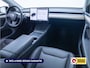 Tesla Model Y RWD 58 kWh | Panoramadak | Stoel-stuurverwarming | Zwart leder | Navigatie | Extra getint glas Camera, Autopilot, Dodehoek detector, Elektrisch verstelbare stoelen