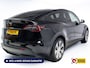 Tesla Model Y RWD 58 kWh | Panoramadak | Stoel-stuurverwarming | Zwart leder | Navigatie | Extra getint glas Camera, Autopilot, Dodehoek detector, Elektrisch verstelbare stoelen