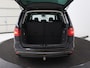 SEAT Alhambra 2.0 TSI Style 7-persoons | Panoramadak | Leder | Trekhaak | Stoelverwarming | Camera | Navigatie | Park Assist | Climate control | Bluetooth | Cruise control