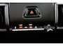 Suzuki e-Vitara Select 61 kWh | Stoel en Stuurverwarming | Draadloos Apple Carplay & Android Auto | Keyless Entry | 10 Jaar Garantie | Parkeersensoren Rondom |