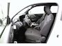 Suzuki e-Vitara Select 61 kWh | Stoel en Stuurverwarming | Draadloos Apple Carplay & Android Auto | Keyless Entry | 10 Jaar Garantie | Parkeersensoren Rondom |
