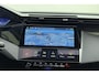 Peugeot 408 1.2 Hybrid 145 e-DCS6 Allure Alcantara l Camera l Parkeersensoren l 3D-Cockpit l Full-LED l Draadloos Apple Carplay/Android Auto l Verwarmd Stuurwiel l TomTom Navigatie l Lichtmetalen velgen