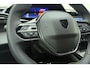 Peugeot 408 1.2 Hybrid 145 e-DCS6 Allure Alcantara l Camera l Parkeersensoren l 3D-Cockpit l Full-LED l Draadloos Apple Carplay/Android Auto l Verwarmd Stuurwiel l TomTom Navigatie l Lichtmetalen velgen