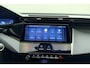 Peugeot 308 SW 1.2 Hybrid 145 e-DCS6 GT Keyless Entry & Go l Full-LED l Camera l Parkeersensoren l Draadloos Apple Carplay/Android Auto l TomTom Navigatie l Digitale cockpit l i-Toggles l Lichtmetalen Velgen