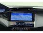 Peugeot 308 SW 1.2 Hybrid 145 e-DCS6 GT Keyless Entry & Go l Full-LED l Camera l Parkeersensoren l Draadloos Apple Carplay/Android Auto l TomTom Navigatie l Digitale cockpit l i-Toggles l Lichtmetalen Velgen