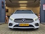 Mercedes-Benz A-klasse 180 Business Solution AMG Night Upgrade / TECHNISCH HELEMAAL IN ORDE , OPTISCH MET ENKELE GEBRUIKERSSPOREN.
