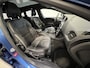 Volvo V40 2.0 T4 Business Sport | Navigatie | LM Velgen 17" | Panoramadak | Lederen Bekleding | Voorstoelen Verwarmd | Cruise Control | Airco |