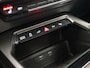 Audi A3 Sportback 45 TFSI e S-Line Competition 245Pk Automaat (APPLE CARPLAY, GROOT NAVI, HEAD-UP DISPLAY, ELEK SPORTSTOELEN, STOELVERWARMING, ADAPTIVE CRUISE, LED, GETINT GLAS, NIEUWSTAAT)