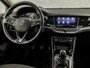 Opel Astra Sports Tourer 1.2 Elegance Sport (APPLE CARPLAY, GROOT NAVI, MATRIX LED KOPLAMPEN, KEYLESS, CAMERA, ADAPTIVE CRUISE, GETINT GLAS, LM VELGEN, NIEUWSTAAT)