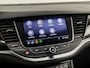 Opel Astra Sports Tourer 1.2 Elegance Sport (APPLE CARPLAY, GROOT NAVI, MATRIX LED KOPLAMPEN, KEYLESS, CAMERA, ADAPTIVE CRUISE, GETINT GLAS, LM VELGEN, NIEUWSTAAT)