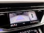 Audi Q8 55 TFSI e quattro S-Line Sport 381Pk Automaat (PANORAMADAK, LUCHTVERING, HEAD-UP DISPLAY, BANG&OLUFSEN, 360 CAMERA, STOELVERWARMING ACHTER, KEYLESS, MATRIX LED, NIEUWSTAAT)