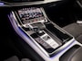 Audi Q8 55 TFSI e quattro S-Line Sport 381Pk Automaat (PANORAMADAK, LUCHTVERING, HEAD-UP DISPLAY, BANG&OLUFSEN, 360 CAMERA, STOELVERWARMING ACHTER, KEYLESS, MATRIX LED, NIEUWSTAAT)