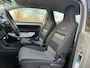 Volkswagen Up! 1.0 groove up! BlueMotion | Navi + Airco + Stoel verw. nu € 5.975,-!!!