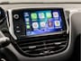 Peugeot 2008 1.2 PureTech Allure Sport Automaat (PANORAMADAK, APPLE CARPLAY, NAVIGATIE, CLIMATE, LEDER, GETINT GLAS, SPORTSTOELEN, PARKEERSENSOREN, LM VELGEN, TREKHAAK, NIEUWSTAAT)