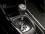 Peugeot 2008 1.2 PureTech Allure Sport Automaat (PANORAMADAK, APPLE CARPLAY, NAVIGATIE, CLIMATE, LEDER, GETINT GLAS, SPORTSTOELEN, PARKEERSENSOREN, LM VELGEN, TREKHAAK, NIEUWSTAAT)