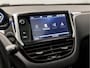 Peugeot 2008 1.2 PureTech Allure Sport Automaat (PANORAMADAK, APPLE CARPLAY, NAVIGATIE, CLIMATE, LEDER, GETINT GLAS, SPORTSTOELEN, PARKEERSENSOREN, LM VELGEN, TREKHAAK, NIEUWSTAAT)