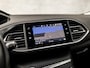 Peugeot 308 SW 1.2 PureTech Sport Automaat 131Pk (VIRTUAL COCKPIT, APPLE CARPLAY, LEDER, STOELVERWARMING, MASSAGE, 360 CAMERA, KEYLESS, TREKHAAK, NIEUWSTAAT)