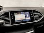 Peugeot 308 SW 1.2 PureTech Sport Automaat 131Pk (VIRTUAL COCKPIT, APPLE CARPLAY, LEDER, STOELVERWARMING, MASSAGE, 360 CAMERA, KEYLESS, TREKHAAK, NIEUWSTAAT)
