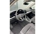 Volkswagen Golf Variant 1.0 eTSI Life Business | Parkeersensoren | Navigatie | Adaptieve cruise control | Stoelverwarming | Digital cockpit | Climate control |