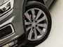 Volkswagen T-Roc 1.0 TSI Luxury Sport (VIRTUAL COCKPIT, LUXE LEDER, APPLE CARPLAY, CAMERA, CLIMATE, STOELVERWARMING, ADAPTIVE CRUISE, LED KOPLAMPEN, GETINT GLAS, ELEK ACHTERKLEP, NIEUWSTAAT)