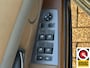BMW 7-Serie 745i Executive auto loop op 5 cilinders.