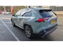 Toyota RAV4 2.5 Hybrid AWD Style | PDC V+A en Camera | Stoelgeheugen | Stoel + Stuurverwarming | All Season banden | Voorruit verwarmd | AWD |