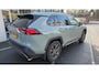 Toyota RAV4 2.5 Hybrid AWD Style | PDC V+A en Camera | Stoelgeheugen | Stoel + Stuurverwarming | All Season banden | Voorruit verwarmd | AWD |