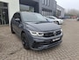 Volkswagen Tiguan 1.4 TSI eHybrid R-Line Business+ | PANORAMA- SCHUIFDAK | ACHTERUITRIJCAMERA | NAVIGATIE | STUUR- & STOELVERWARMING | APPLE CARPLAY/ANDROID AUTO |