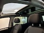 Volkswagen Touran 1.5 150pk TSI Highline 7p Navigatie 'Discover Media' | Velgen 'Salvador', 17 inch lichtmetaal | Panoramaschuif-kanteldak