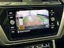 Volkswagen Touran 1.5 150pk TSI Highline 7p Navigatie 'Discover Media' | Velgen 'Salvador', 17 inch lichtmetaal | Panoramaschuif-kanteldak