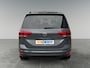 Volkswagen Touran 1.5 150pk TSI Highline 7p Navigatie 'Discover Media' | Velgen 'Salvador', 17 inch lichtmetaal | Panoramaschuif-kanteldak